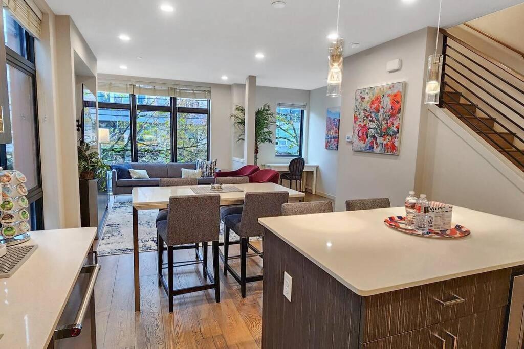 West Seattle'S Modern Townhome Zewnętrze zdjęcie